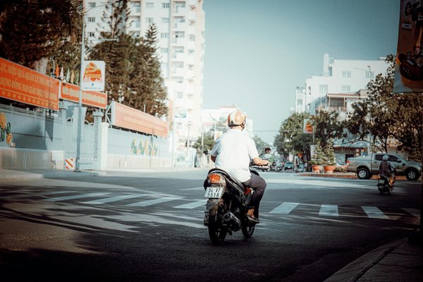 Simulateur de conduite moto : L'alternative innovante aux cours classiques?